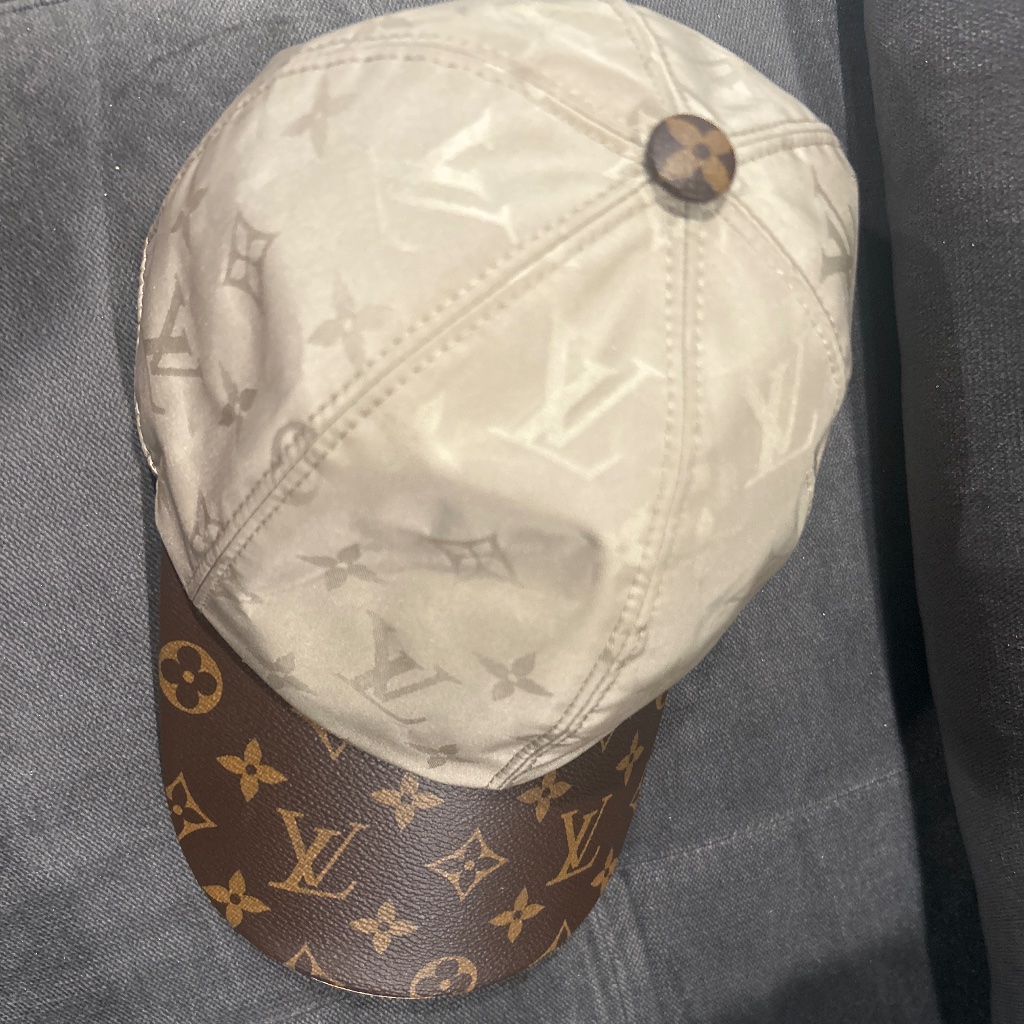 Louis Vuitton Women’s Hat